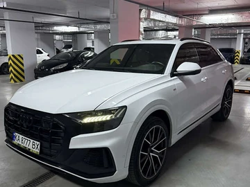 Авто Audi Q8 2022 № 8147907