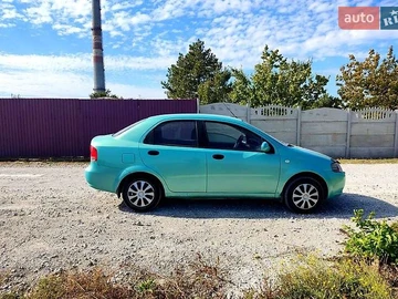 Авто Chevrolet Aveo 2005 № 8147928