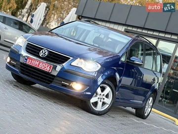 Авто Volkswagen Touran 2010 № 8148300