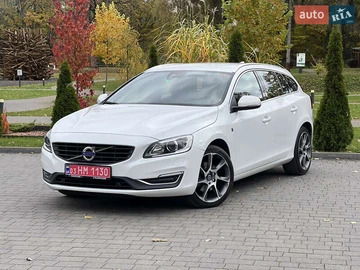 Авто Volvo V60 2016 № 8148788
