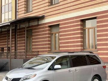 Авто Toyota Sienna 2014 № 8148984