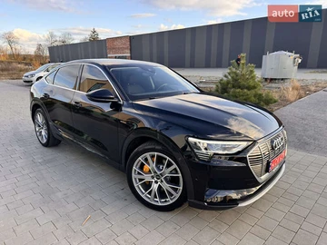 Авто Audi E-Tron 2023 № 8149004