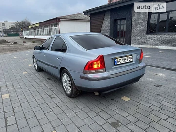 Авто Volvo S60 2002 № 8149025