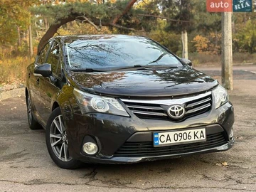 Авто Toyota Avensis 2012 № 8149511