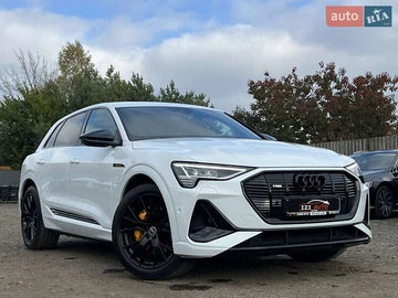 Авто Audi E-Tron 2022 № 8149956