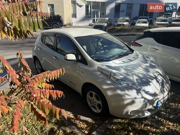 Авто Nissan Leaf 2011 № 8150173