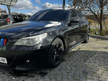 Авто BMW 5 Series 2003 № 8150202
