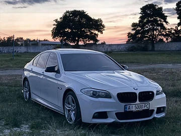 Авто BMW 5 Series 2012 № 8150368