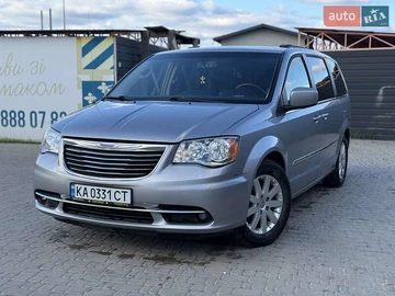 Авто Chrysler Town Country 2016 № 8150996