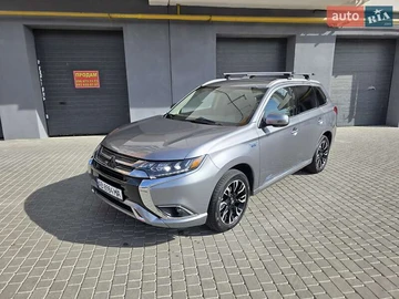 Авто Mitsubishi Outlander 2018 № 8151118