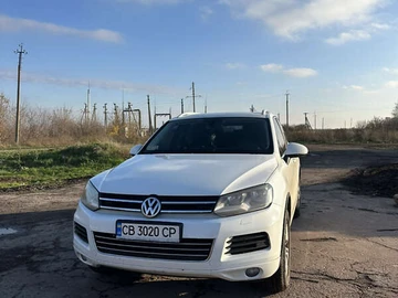 Авто Volkswagen Touareg 2012 № 8151131
