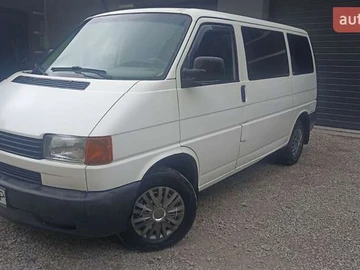 Авто Volkswagen Transporter 2000 № 8151361