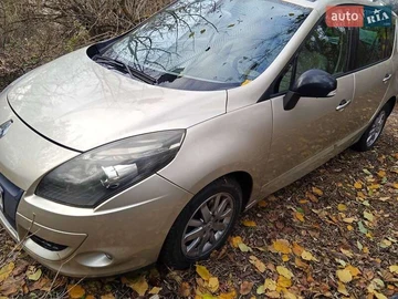 Авто Renault Scenic 2011 № 8151410