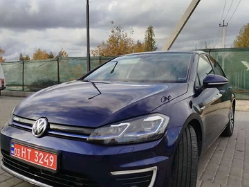 Авто Volkswagen E-Golf 2018 № 8151830
