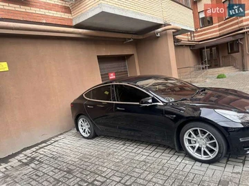Авто Tesla Model 3 2019 № 8151854