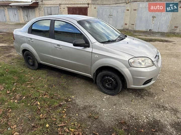 Авто Chevrolet Aveo 2007 № 8152212