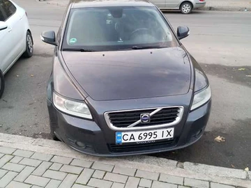 Авто Volvo V50 2010 № 8152400