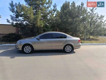 Авто Volkswagen Passat 2012 № 8152706