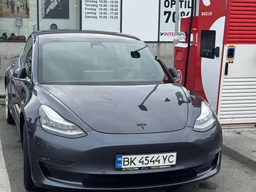 Авто Tesla Model 3 2019 № 8152943