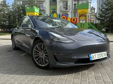 Авто Tesla Model 3 2018 № 8153412