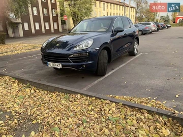 Авто Porsche Cayenne 2011 № 8153417