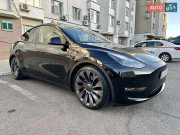 Авто Tesla Model Y 2021 № 8153822