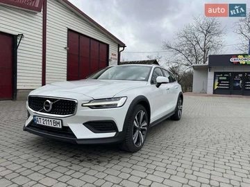 Авто Volvo V60 Cross Country 2020 № 8154067