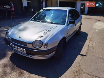 Авто Toyota Corolla 1999 № 8154184