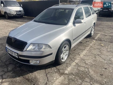 Авто Skoda Octavia 2005 № 8154283