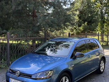 Авто Volkswagen E-Golf 2015 № 8154320