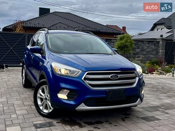 Авто Ford Escape 2017 № 8154340