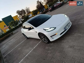 Авто Tesla Model 3 2021 № 8154464