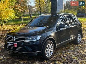 Авто Volkswagen Touareg 2014 № 8154486