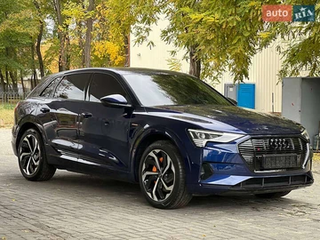 Авто Audi E-Tron 2022 № 8154604