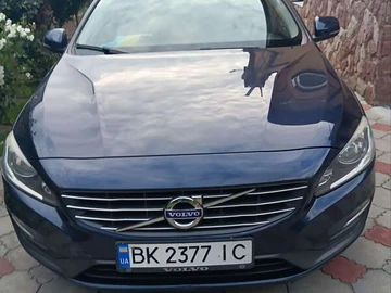Авто Volvo V60 2014 № 8154894