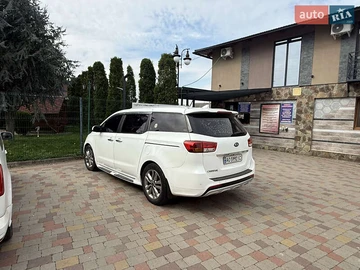 Авто KIA Carnival 2015 № 8154928