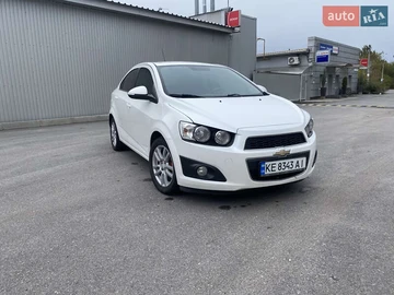 Авто Chevrolet Aveo 2014 № 8155385