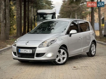 Авто Renault Scenic 2011 № 8155482