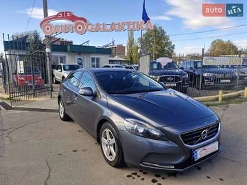Авто Volvo V40 2014 № 8155571