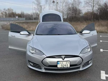 Авто Tesla Model S 2013 № 8155581