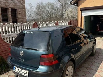 Авто Volkswagen Golf 2001 № 8156001