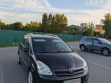 Авто Toyota Corolla Verso 2005 № 8156095