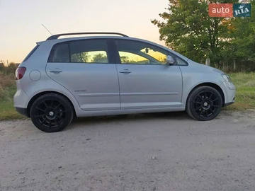 Авто Volkswagen Golf Plus 2008 № 8156131