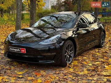 Авто Tesla Model 3 2019 № 8156699