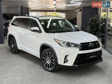 Авто Toyota Highlander 2018 № 8156724