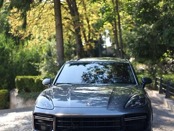 Авто Porsche Cayenne 2018 № 8156760