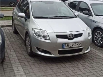 Авто Toyota Auris 2008 № 8157033