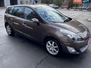 Авто Renault Grand Scenic 2010 № 8157110