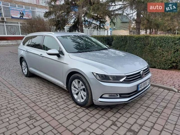 Авто Volkswagen Passat 2017 № 8157470