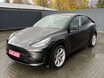 Авто Tesla Model Y 2023 № 8157475